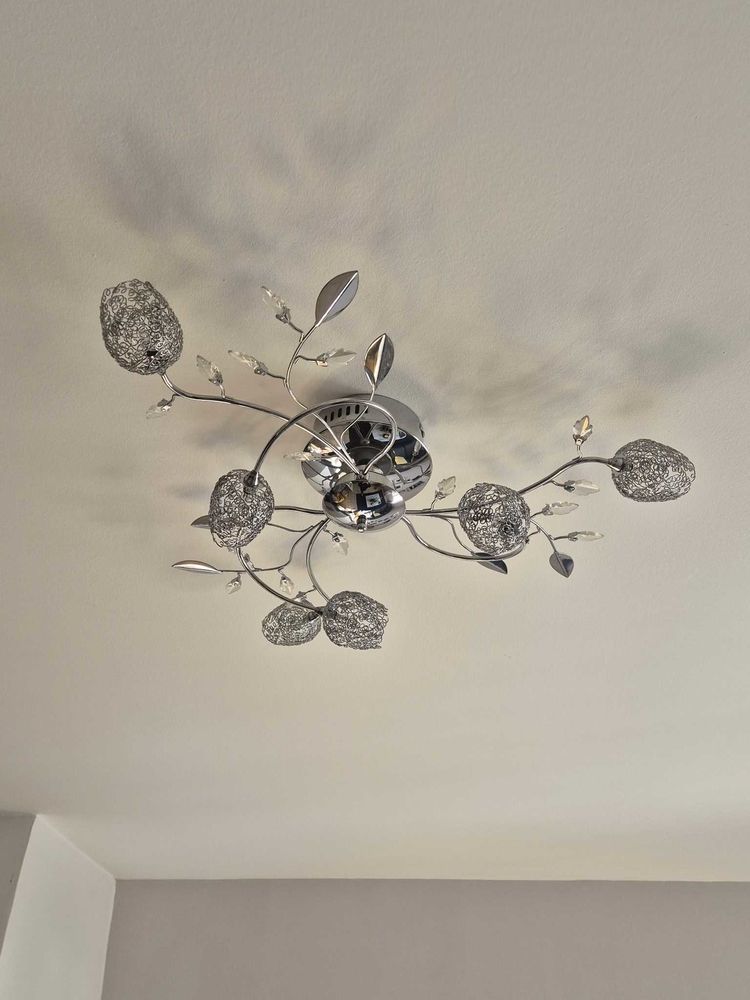 Lustre en tr�s bon �tat 80 Gargenville (78)