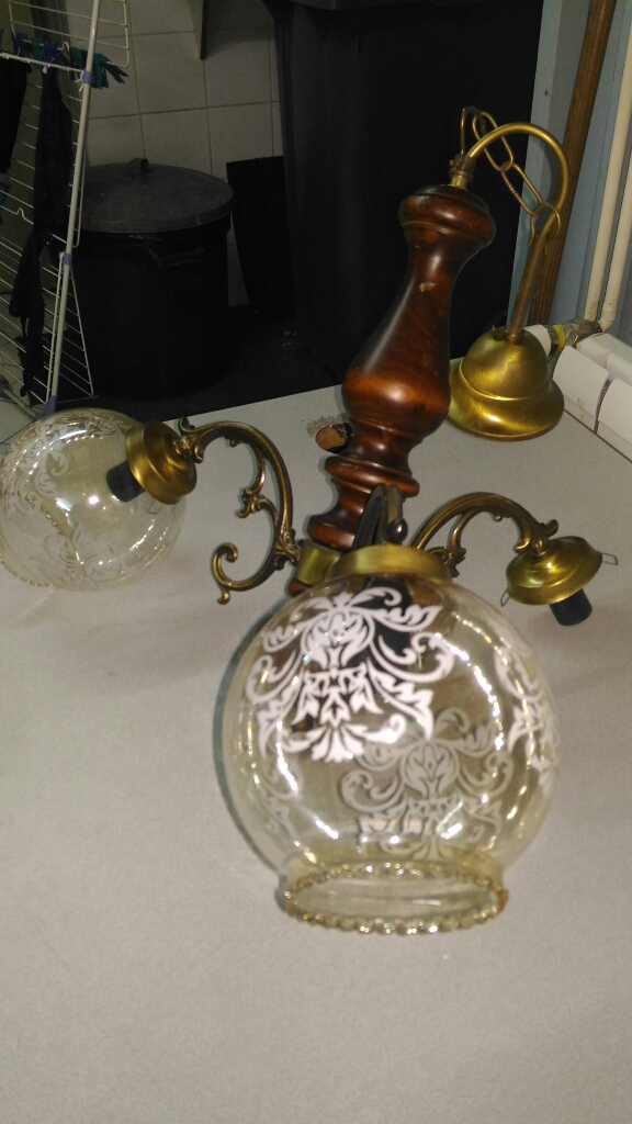 Lustre 20 Saint-Br�s (30)