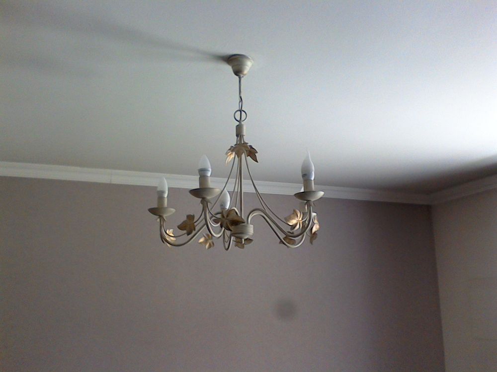 lustre 10 Belley (01)