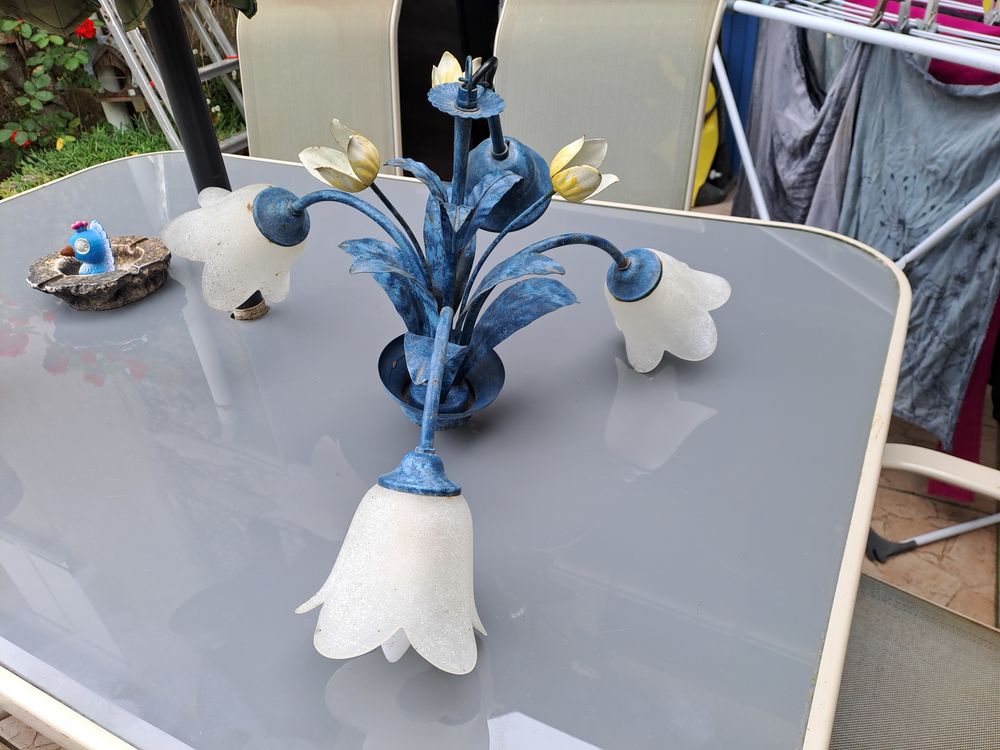 lustre 45 Montceaux-l�s-Provins (77)