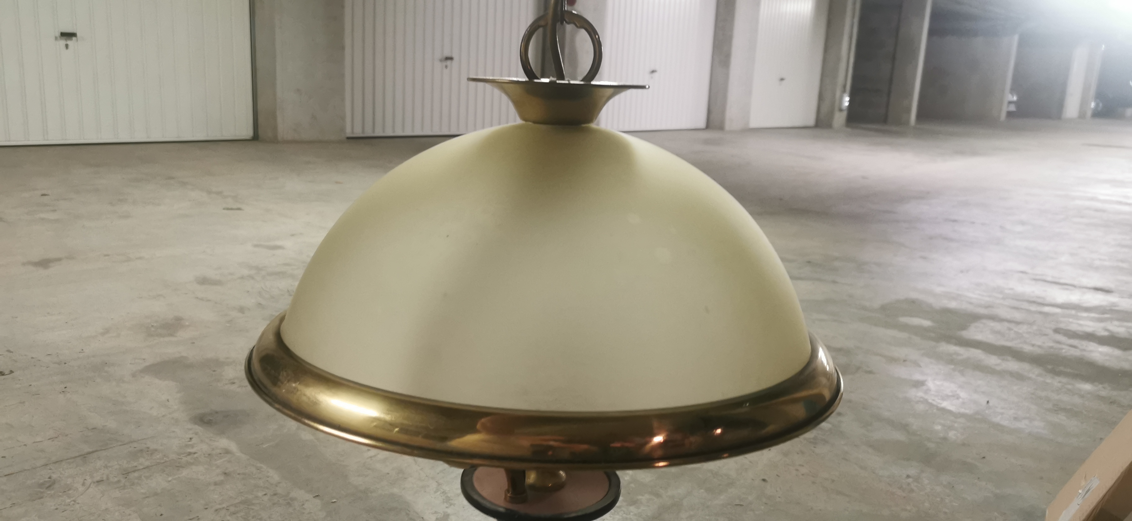 Lustre 35 Metz-Tessy (74)