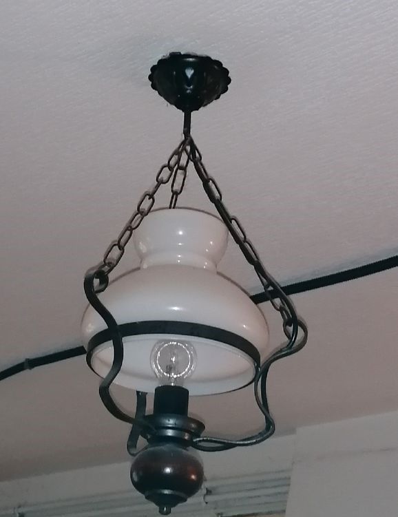 lustre en fer 10 Paris 11 (75)