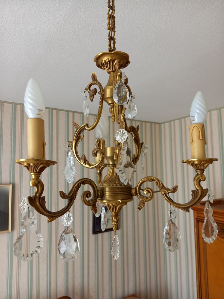 Lustre 100 Poitiers (86)