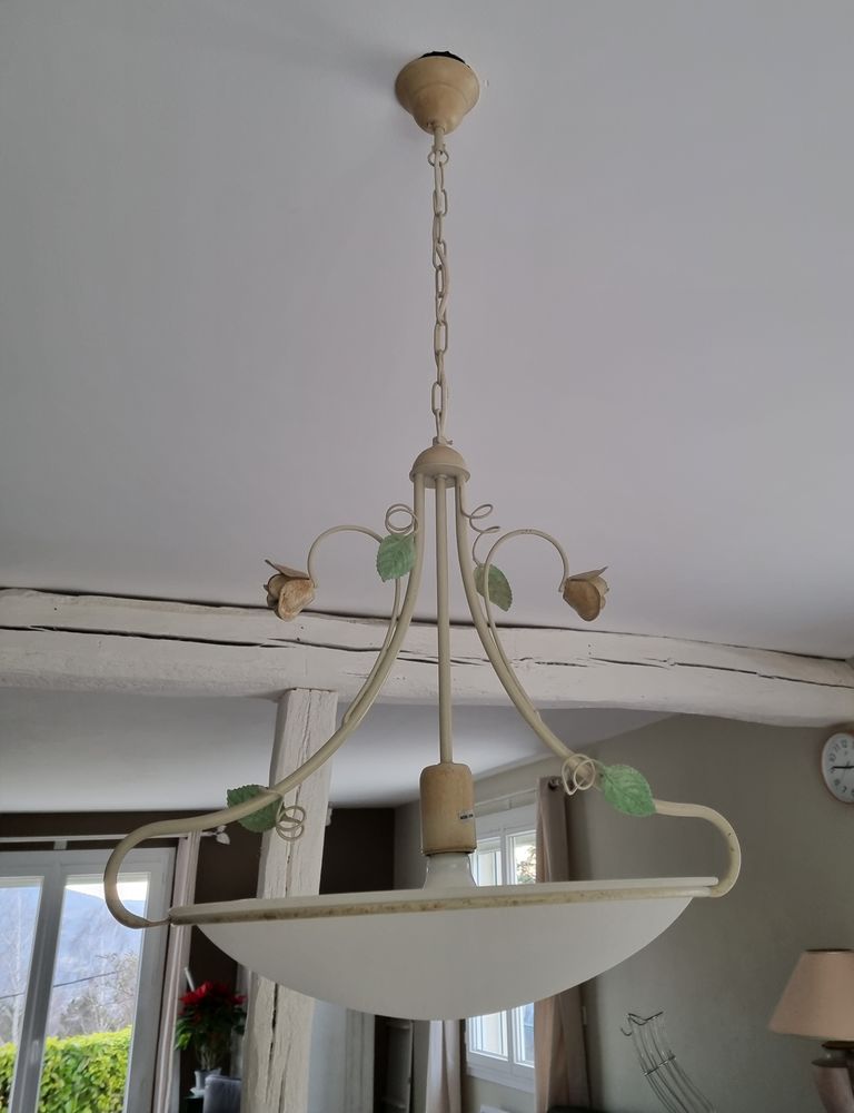 Lustre 0 Veyre-Monton (63)