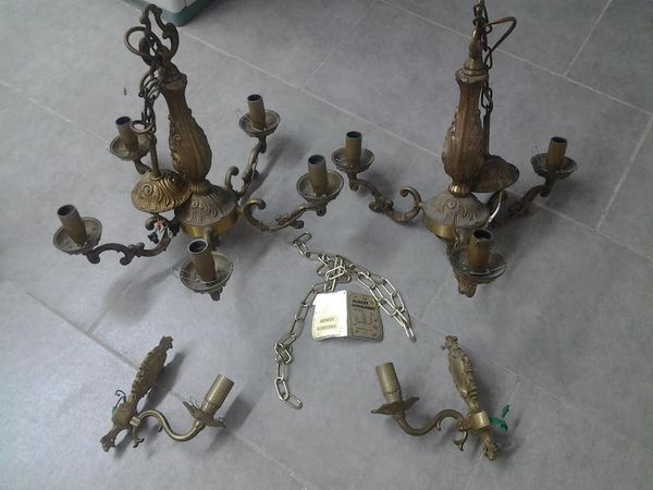 2 lustres bronze+ 2 appliques en bronze 150 150 M�riel (95)