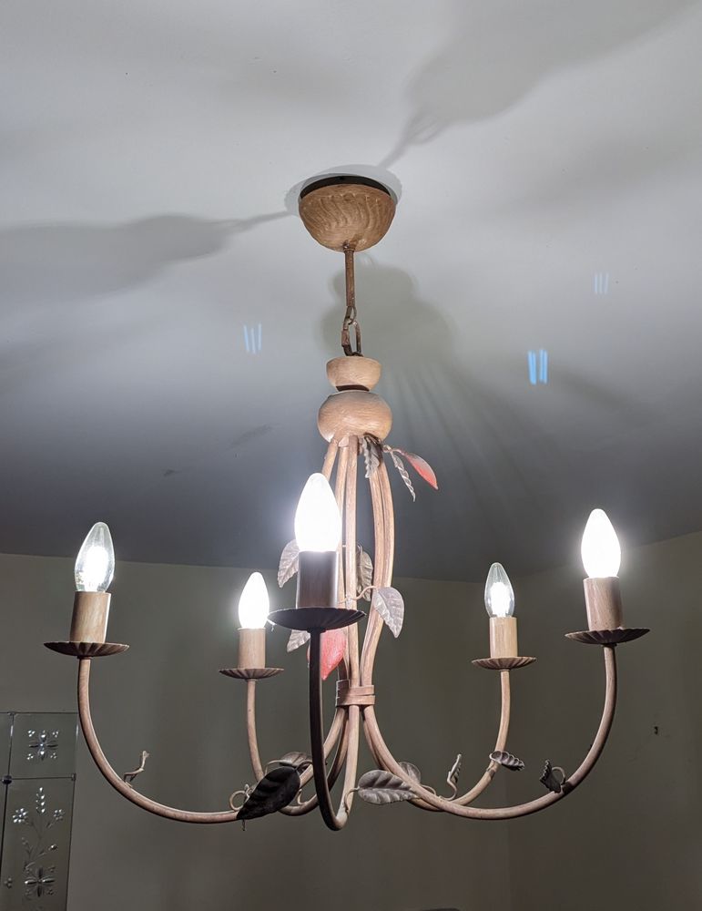 Lustres suspensions luminaires 25 Lorgues (83)