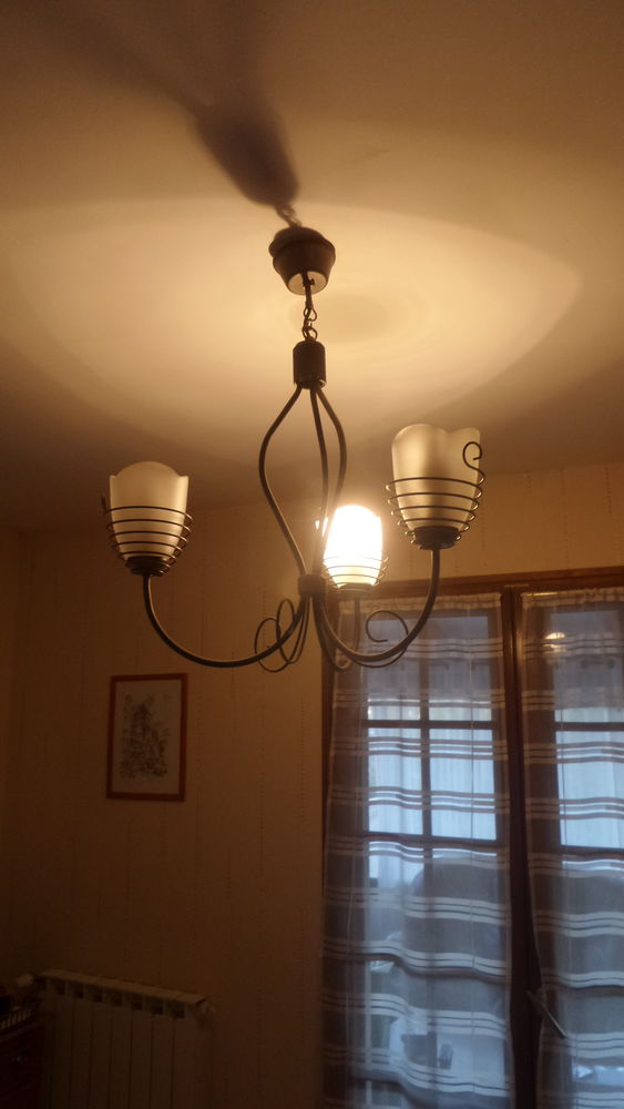 lustres 30 Jouet-sur-l'Aubois (18)