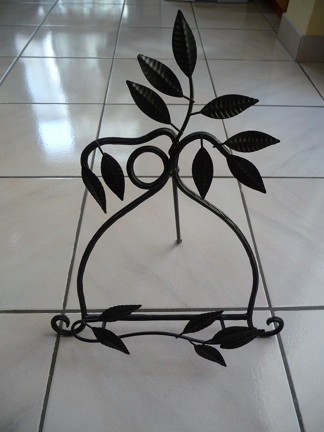 Lutrin � poser en m�tal noir NEUF 18 Celles-sur-Belle (79)