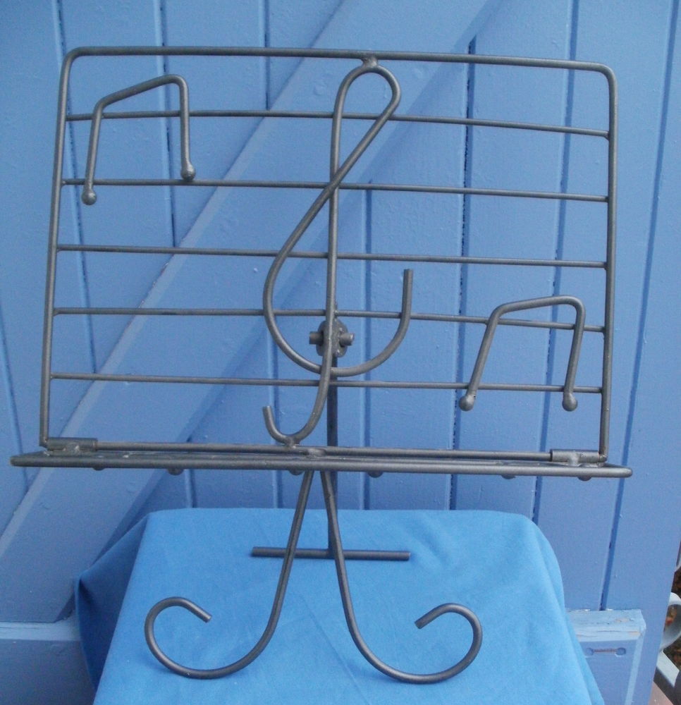 LUTRIN pour partition musique, en m�tal
20 Montauban (82)