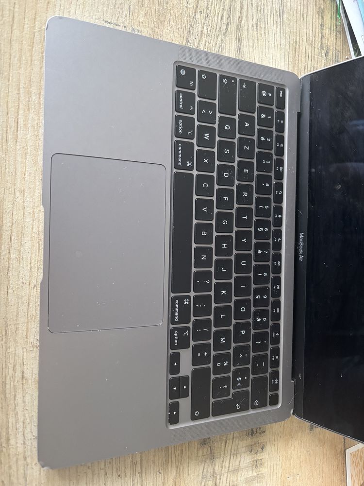 MacBook Air M1 2020 ? Fonctionnel, �cran interne HS, rayures 350 Vescovato (20)