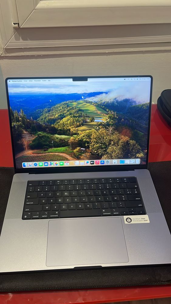 MacBook Pro 2021 M1 1300 Villepinte (93)