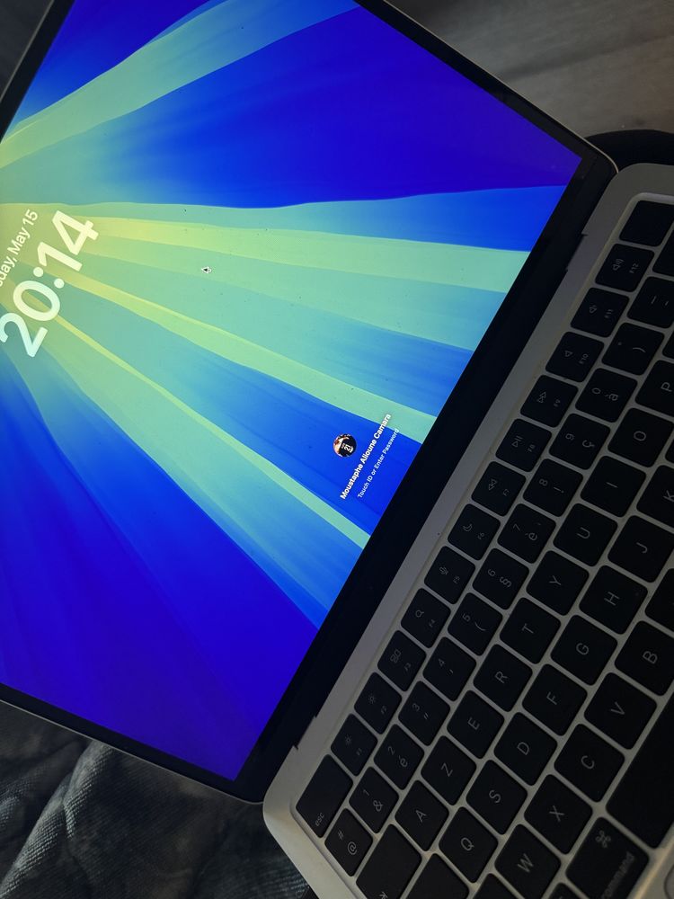 MacBook Air 2022 presque neuf 900 Toulouse (31)