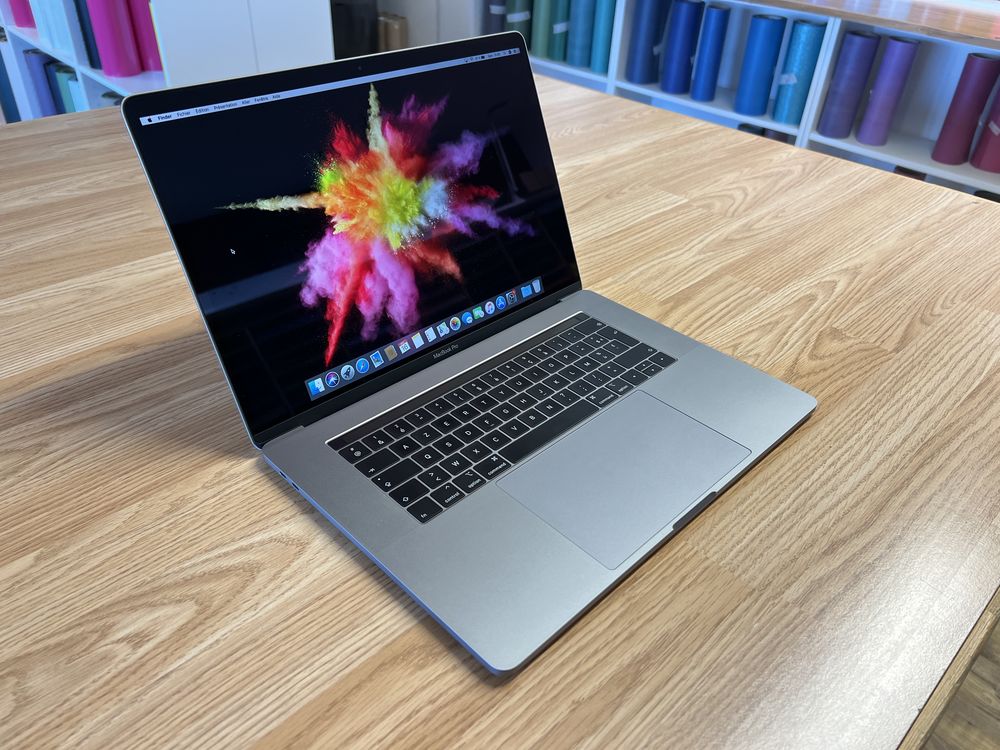 Macbook Pro 15  Etat NEUF 1700 Malansac (56)