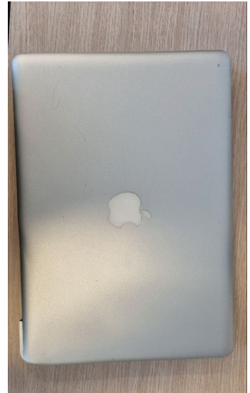MacBook pro original 110 Paris 13 (75)