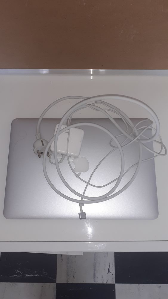 Macbook air 13  pouce (2015) tr�s bon �tat 230 Toulouse (31)