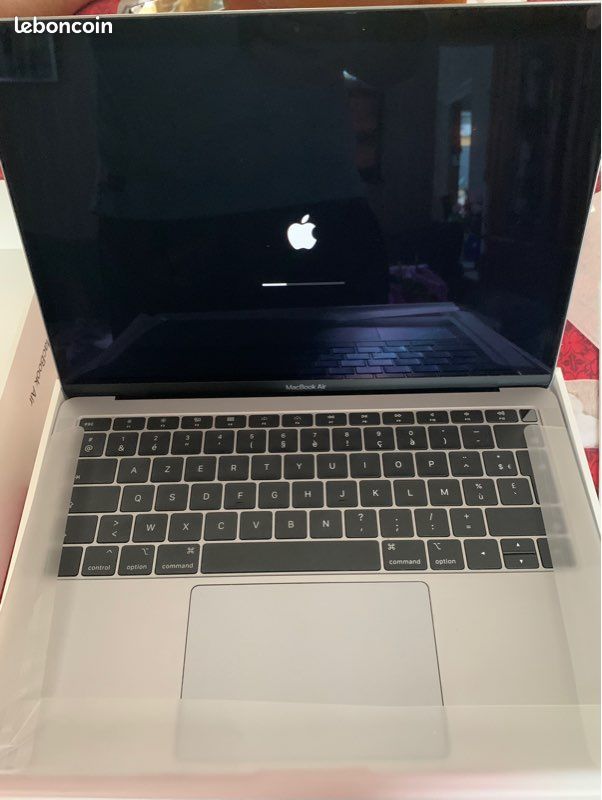 MacBook Air retina 2019 13,3' 630 Vitry-sur-Seine (94)