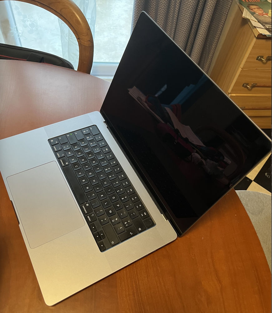 Macbook M1 Max 16  1To 32 GPU 32 RAM 2500 Paris 12 (75)