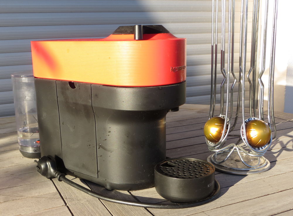 Machine � caf� NESPRESSO VERTUO comme NEUVE 40 Cagnes-sur-Mer (06)