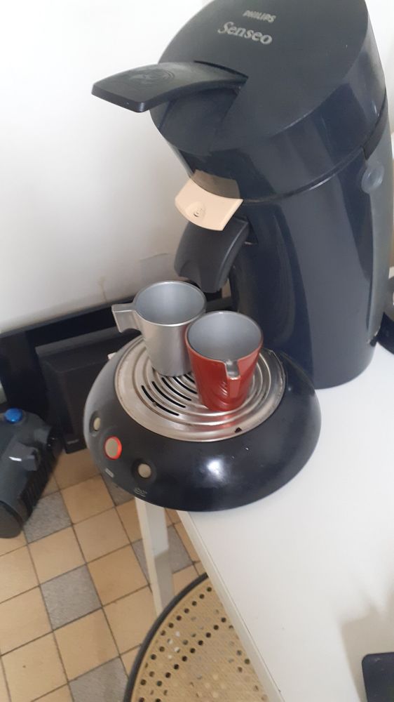 machine a cafe PHILIPS SENSEO
10 Paris 17 (75)