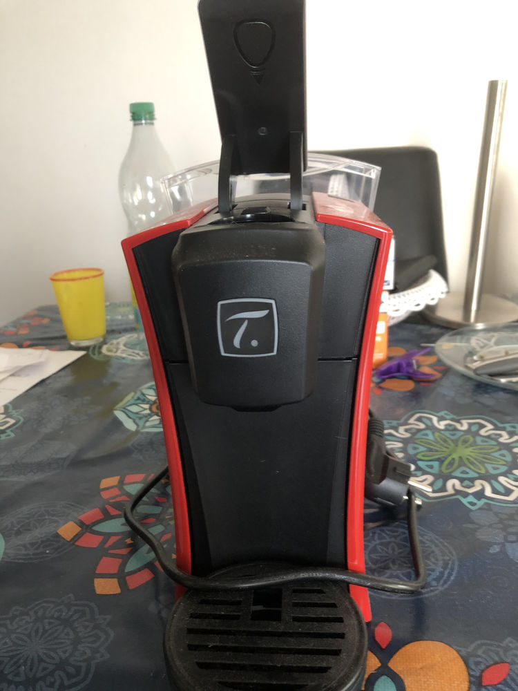 Machine � th� capsules 50 M�rignac (33)