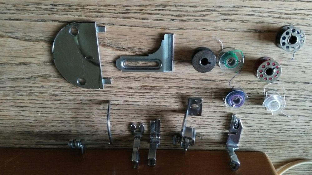 machine � coudre ancienne VII merveille 200 Mont-de-l'If (76)