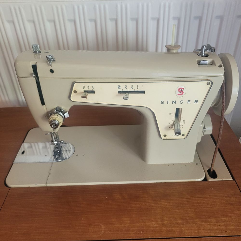machine � coudre ancienne 250 Cannes La Bocca (06)