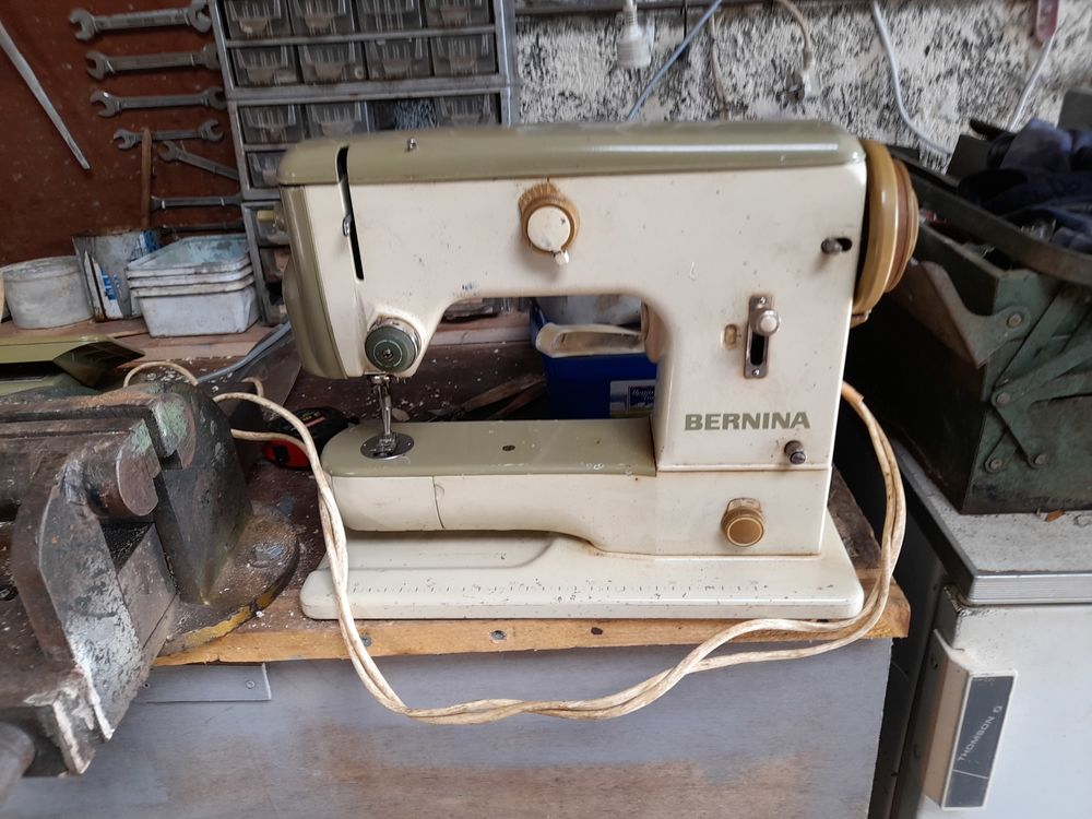 Machine � coudre Bernina 130 Moustoir-Remungol (56)