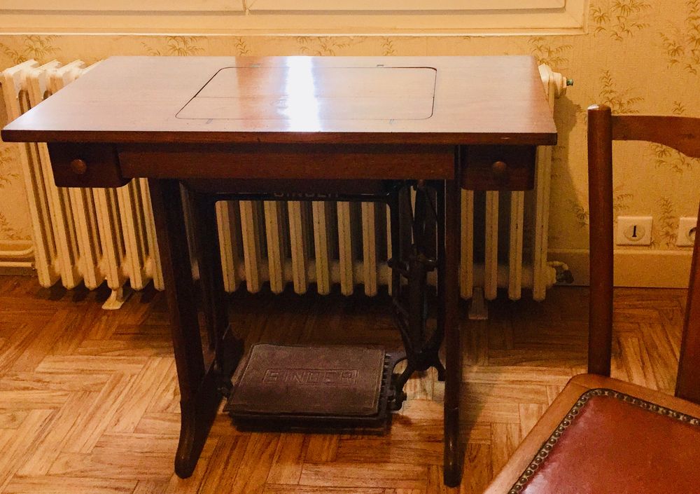 Machine � coudre en bois - SINGER 0 Dax (40)