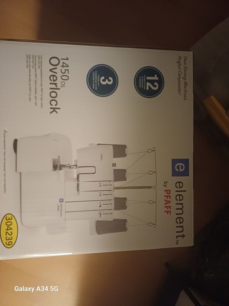 Machine � coudre element by PFAFF 80 Montmartin-sur-Mer (50)