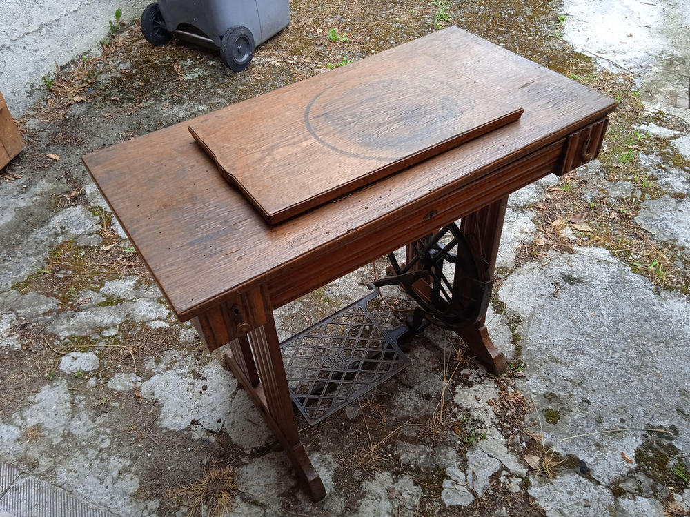 Machine � coudre PFAFF 70 Bagn�res-de-Bigorre (65)