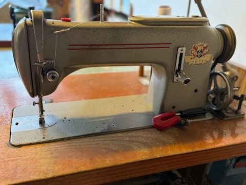 Machine � coudre PFAFF 70 Rez� (44)