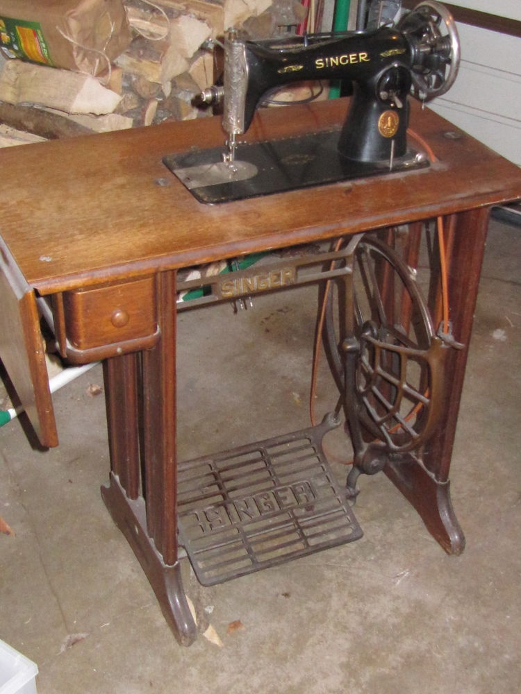 MACHINE � COUDRE SINGER  1927 0 Ermont (95)