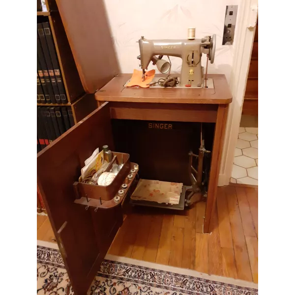 Machine � coudre Singer 80 Chevagnes (03)