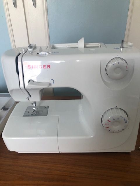 machine � coudre SINGER, mod�le 8082 99 Villers-l�s-Nancy (54)