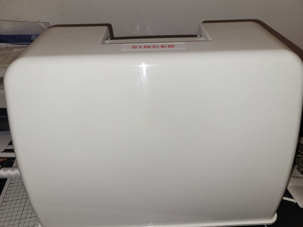 Machine � coudre Singer Starlet 6699 250 Toulouse (31)
