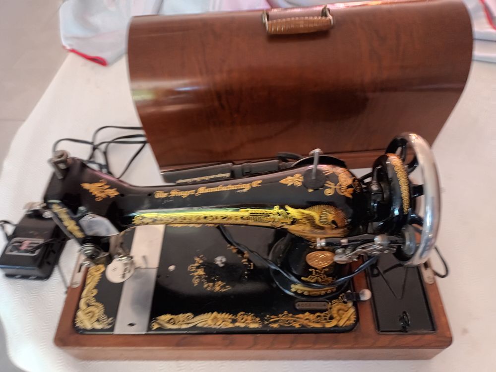 machine � coudre SINGER - Ann�e 30 100 Rouziers-de-Touraine (37)