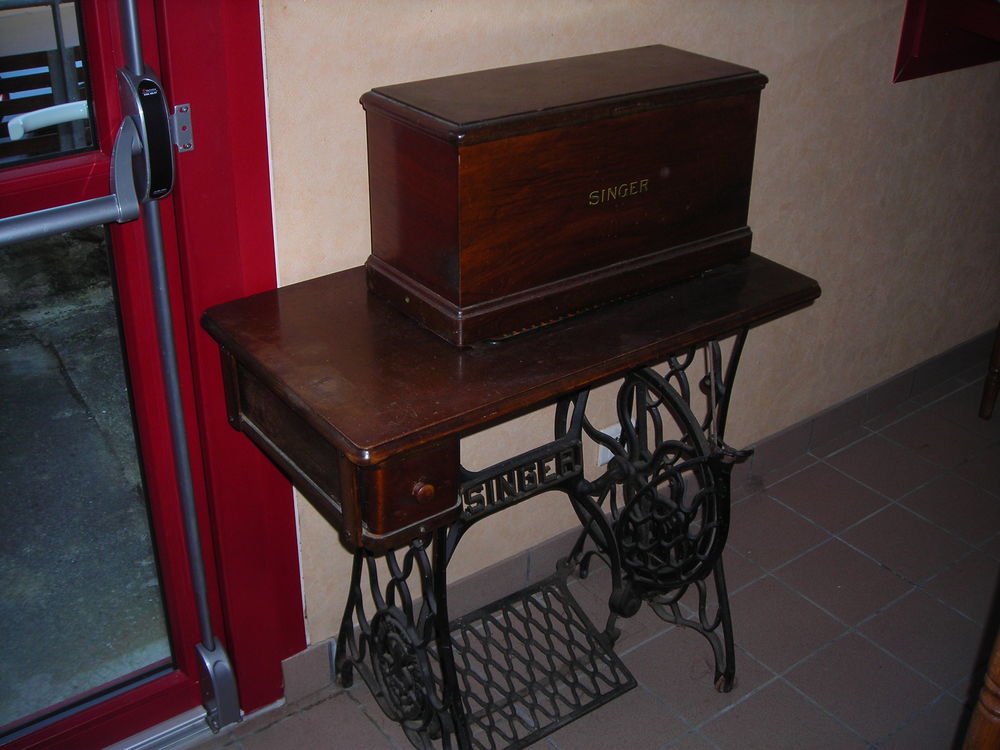 machine � coudre 30 Cressat (23)