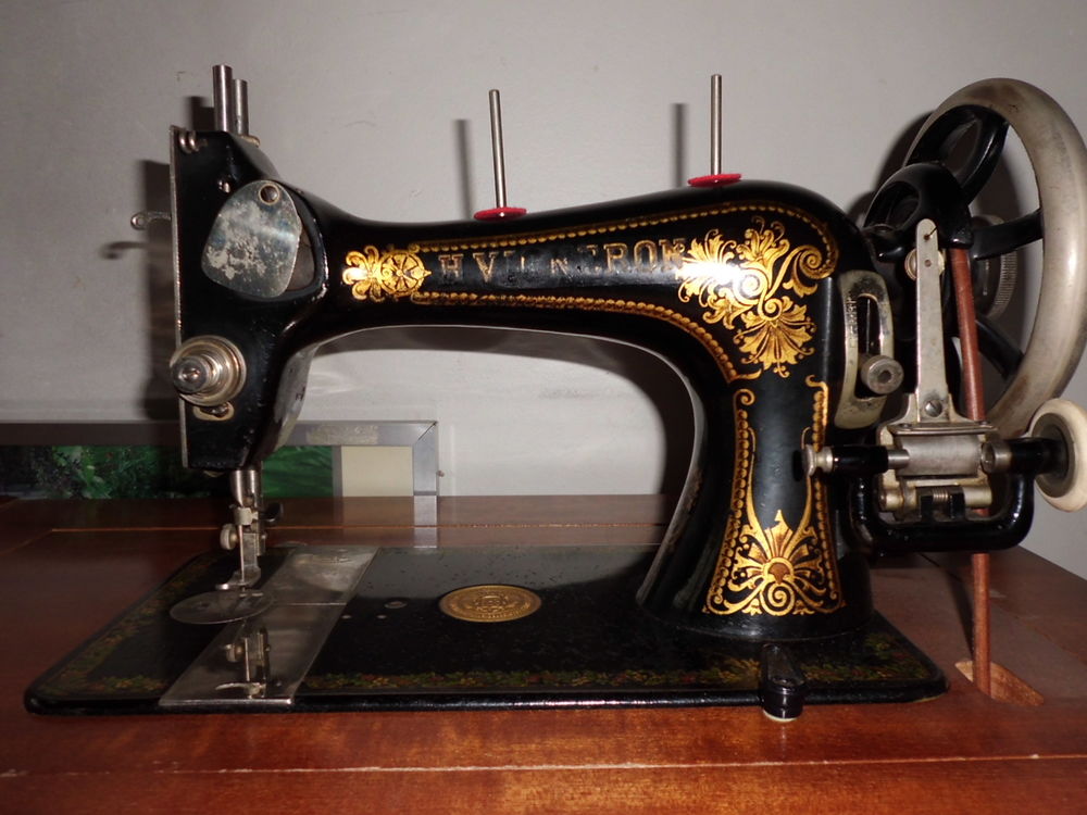 MACHINE A COUDRE 0 Jouy-le-Moutier (95)