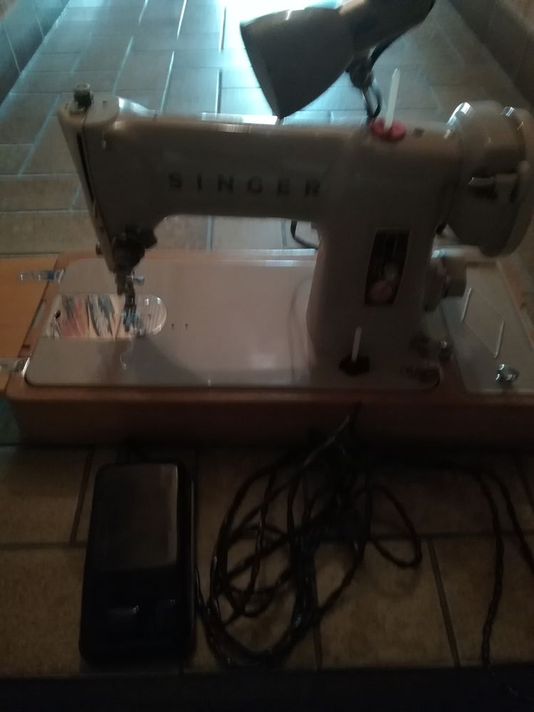 Machine � coudre. 0 Orl�ans (45)