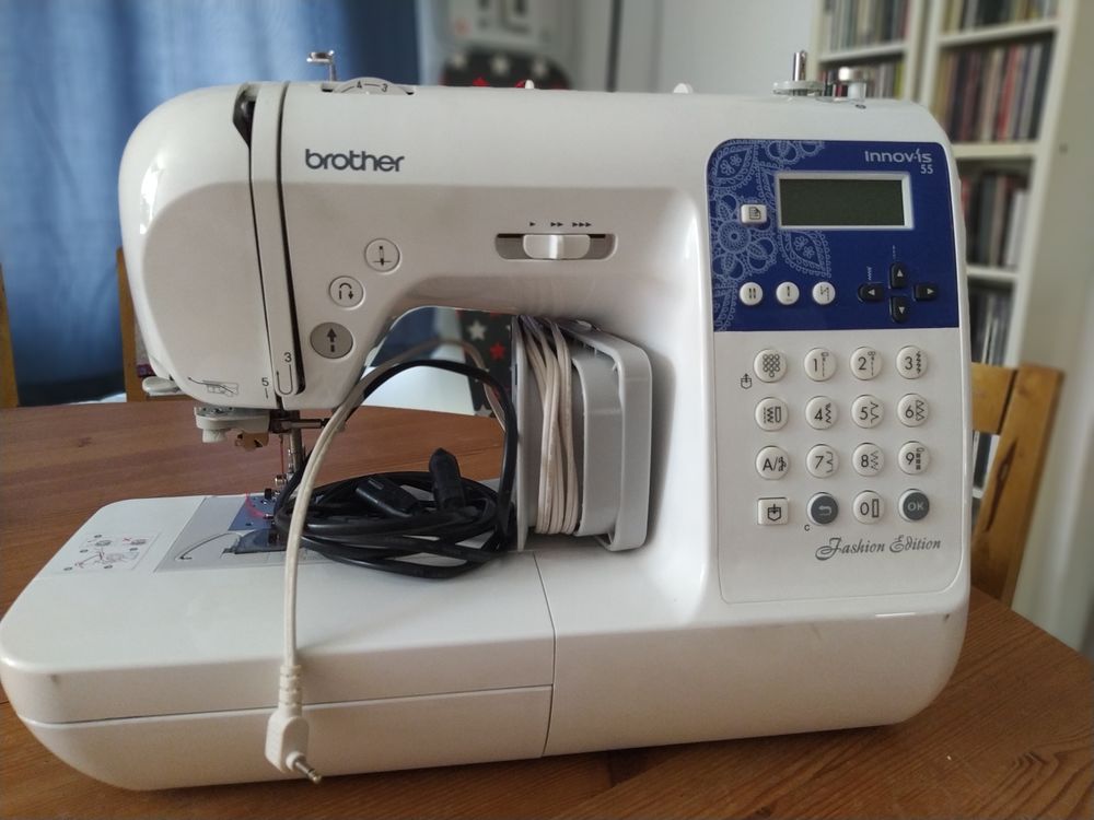 Machine � coudre 300 Paris 20 (75)