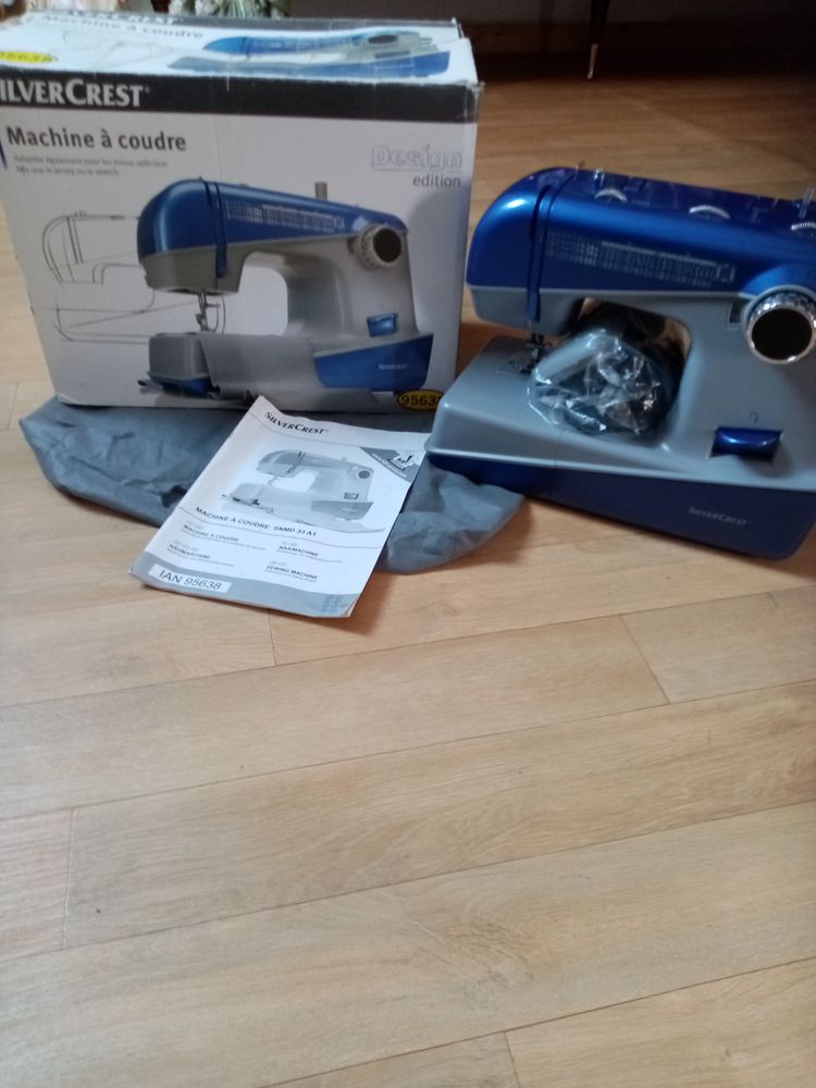 Machine � coudre 50 Saint-Christophe-du-Luat (53)