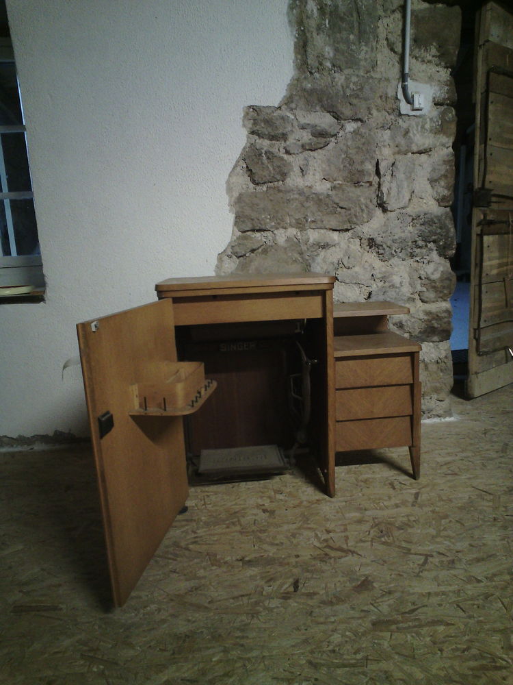 Machine � coudre 105 Alboussi�re (07)
