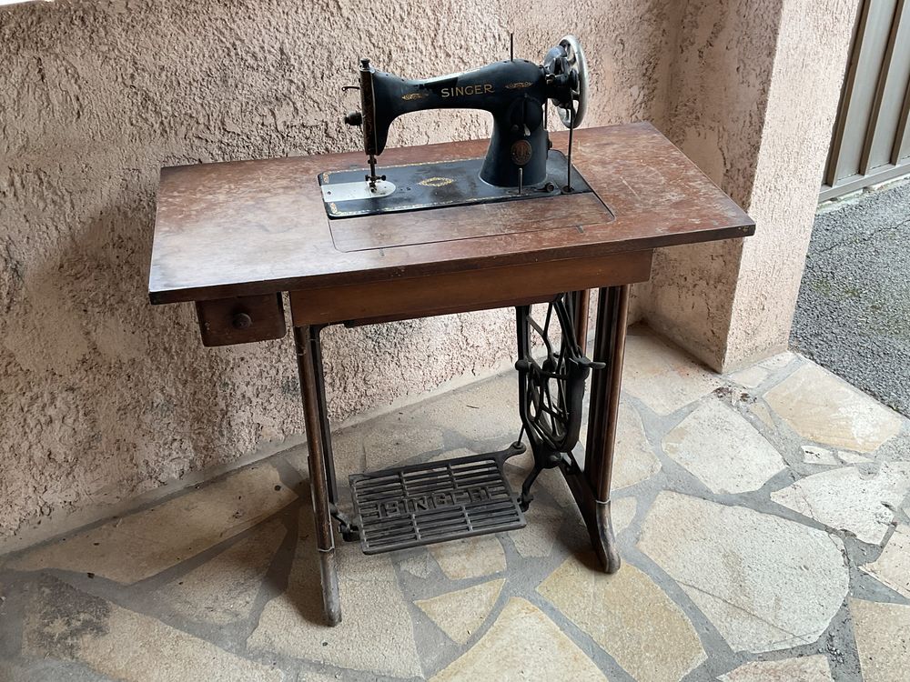 Machine � coudre 35 Vallauris (06)