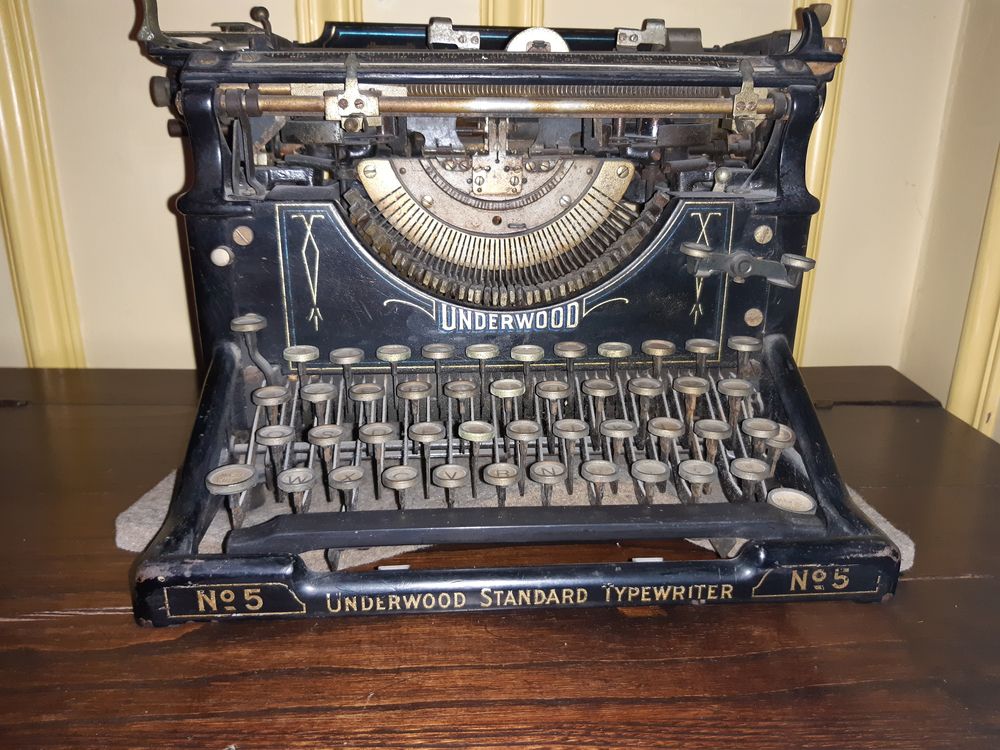 Machine à écrire ancienne Underwood n° 5  0 Saint-Quentin (02)