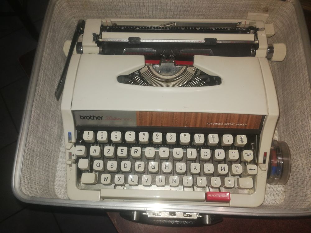 Machine à écrire Brother 24 Le Creusot (71)