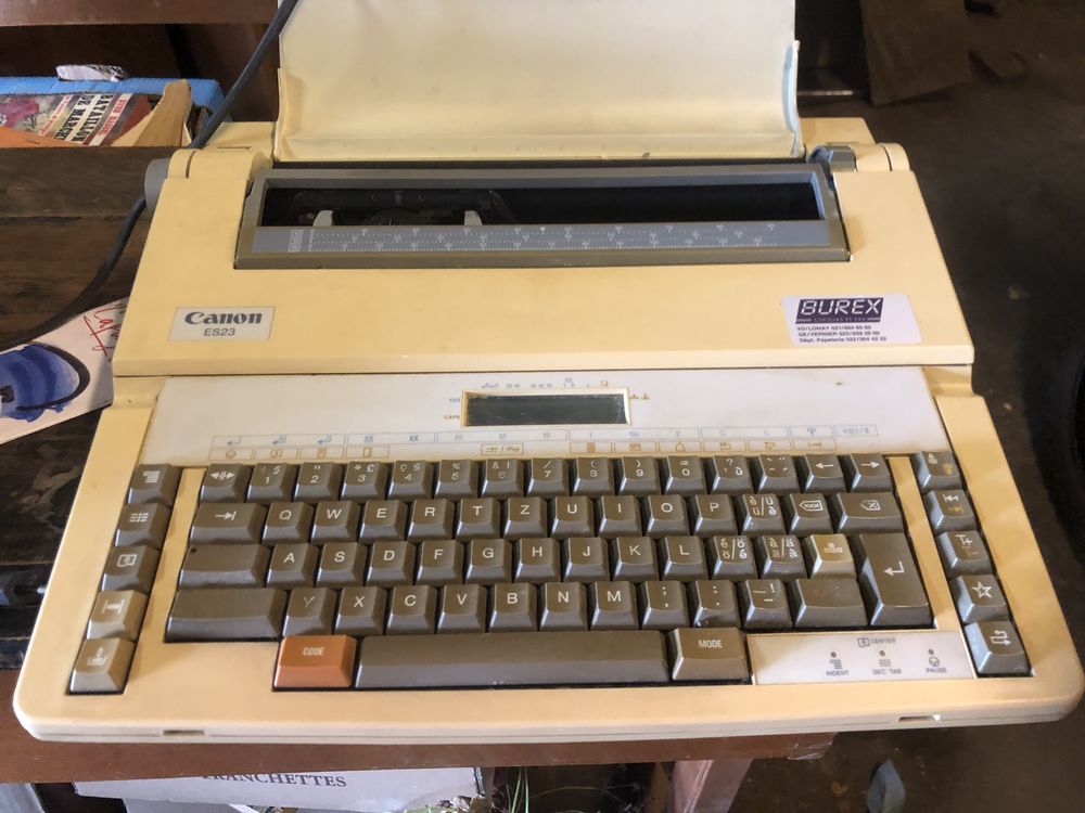 Machine � �crire Canon  30 Passavant-la-Roch�re (70)