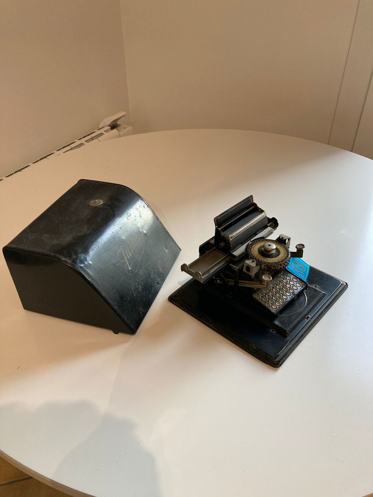 MACHINE A ECRIRE JUNIOR JOUET - 1930 - COLLECTION 100 Orange (84)