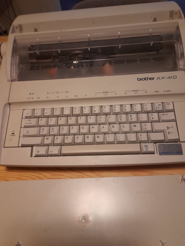 Machine à écrire vintage 49 Rognes (13)