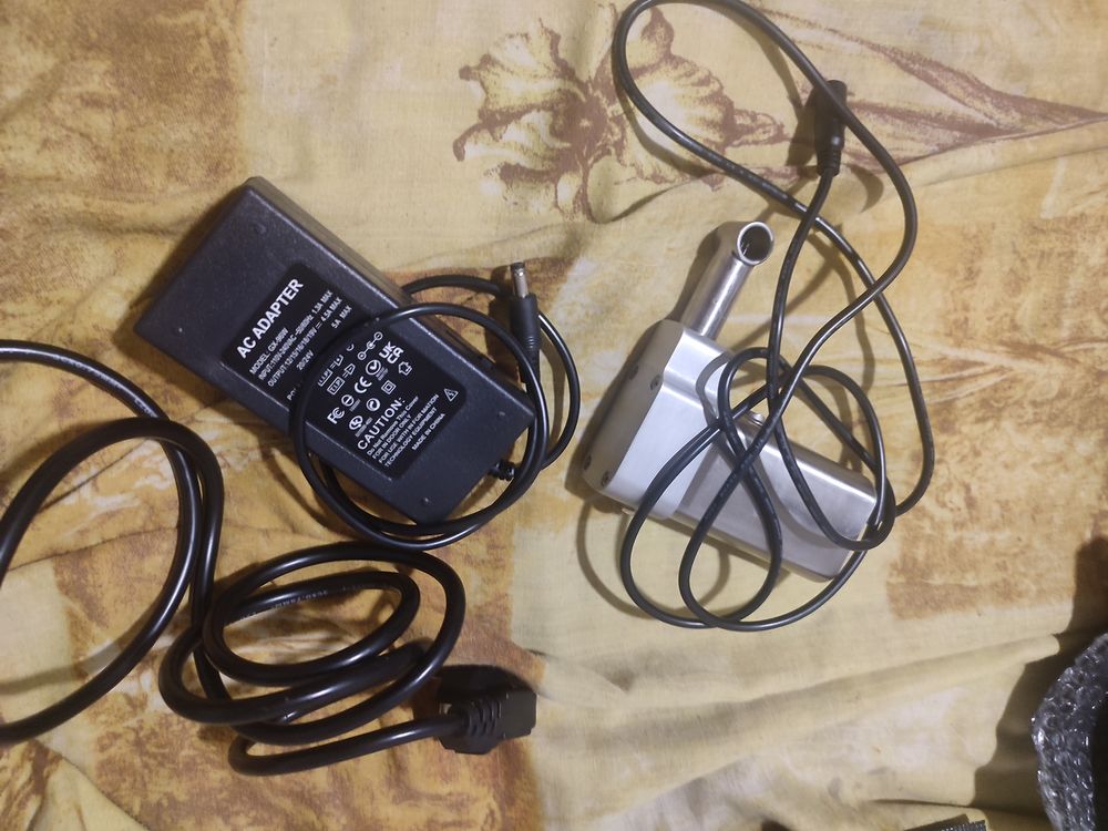 Machine �lectrique crochet dreadlocks 150 Saint-Fran�ois (97)