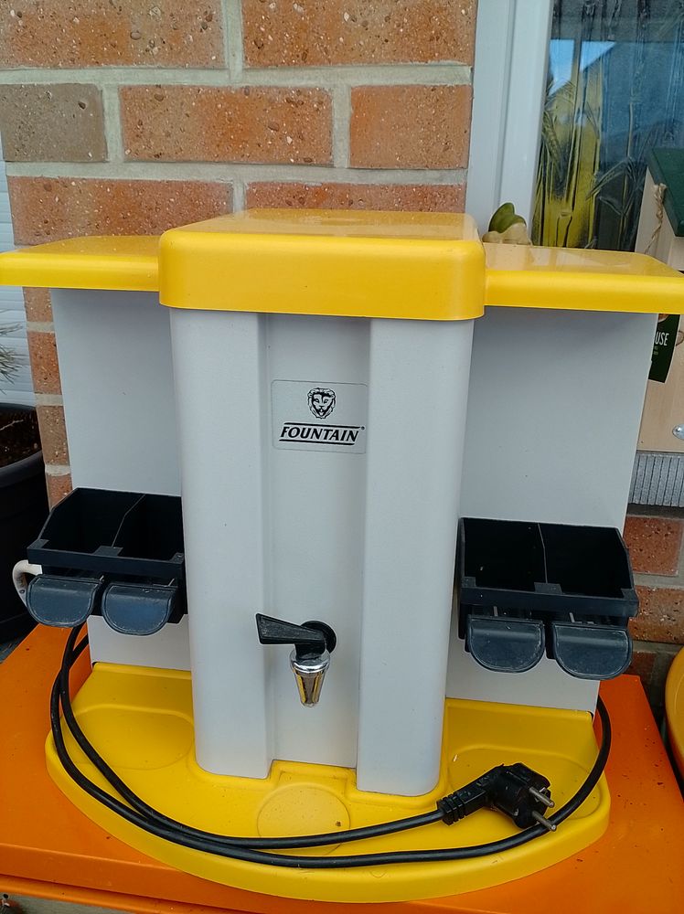 Machine fountain TEMPO pour caf�, chocolat, soupe 30 Aulnoye-Aymeries (59)